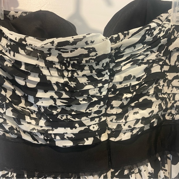 Max & Cleo dress - Picture 3 of 4